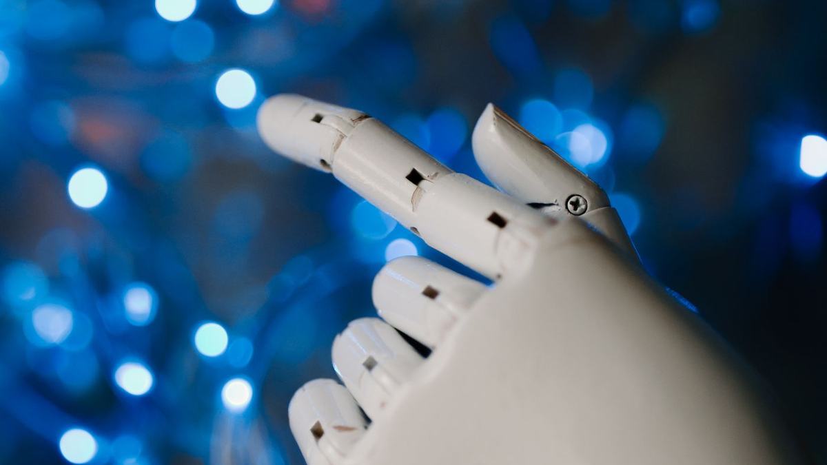 AI agents for small businesses: what they can really do in 2026
