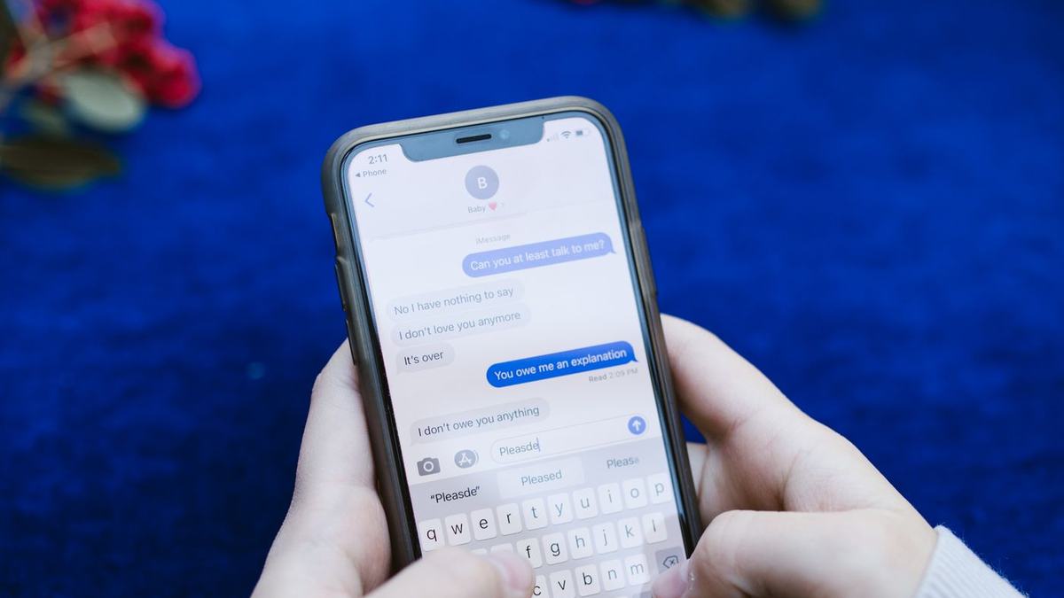 WhatsApp Business app vs WhatsApp Business API: which do you need?